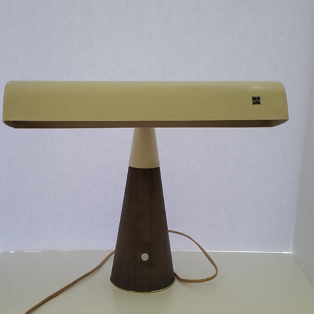 Vintage Panasonic Ivory/Woodtone Fluorescent Desk Lamp